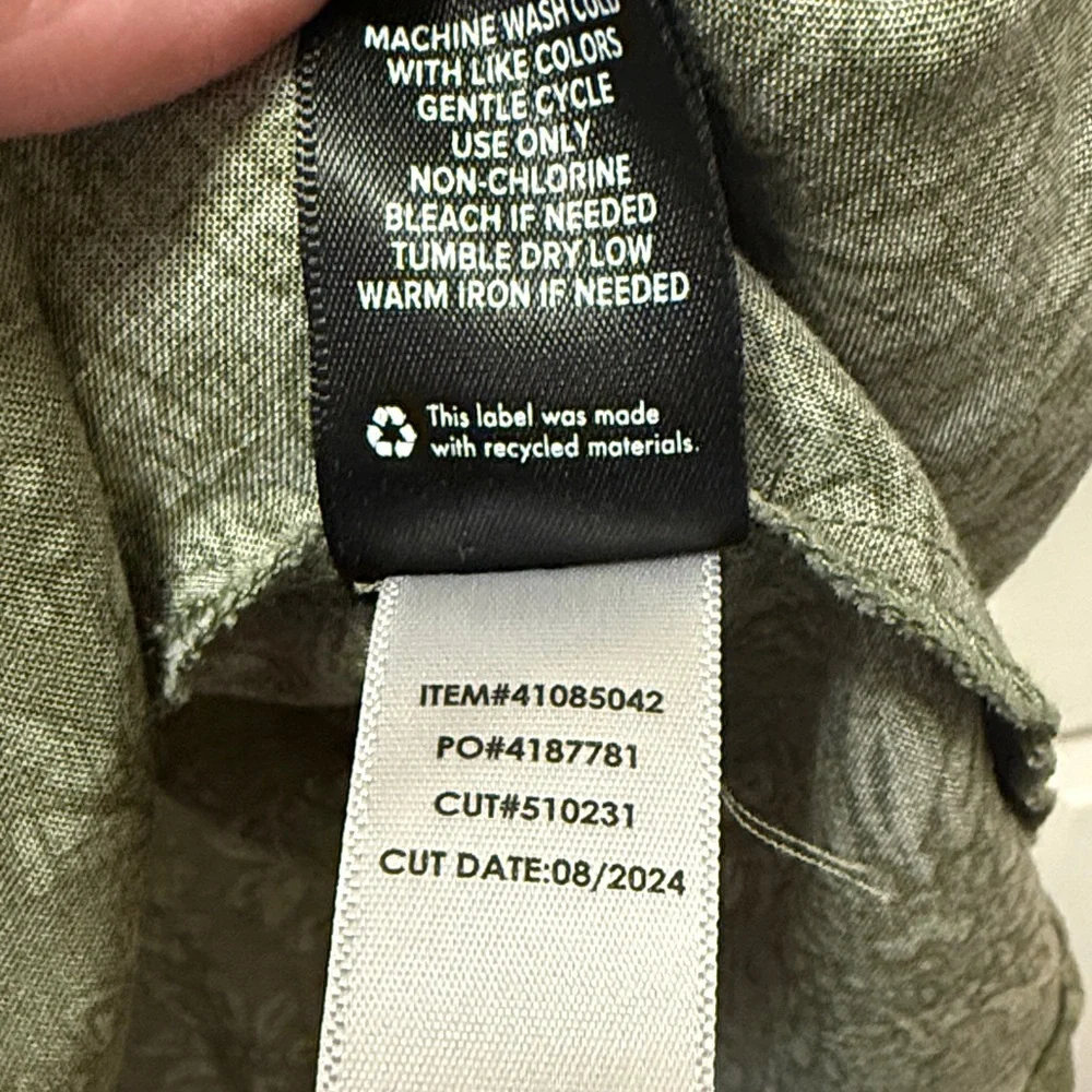 torrid Olive Floral V-Neck Wrap-Style Blouse - Picture 4 of 6